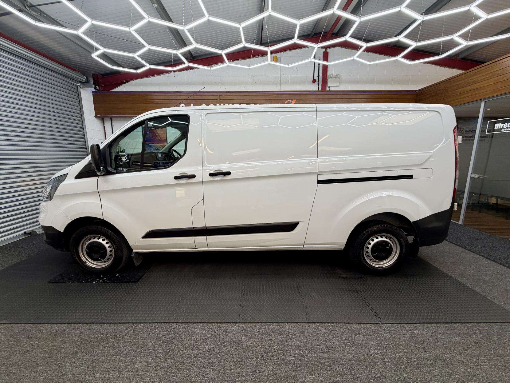 A 2023 FORD TRANSIT CUSTOM 2.0 300 EcoBlue Leader Panel Van 5dr Diesel Manual L2 H1 Euro 6 (s/s) (130 ps) A 2023 FORD TRANSIT CUSTOM 2.0 300 EcoBlue Leader Panel Van 5dr Diesel Manual L2 H1 Euro 6 (s/s) (130 ps)
