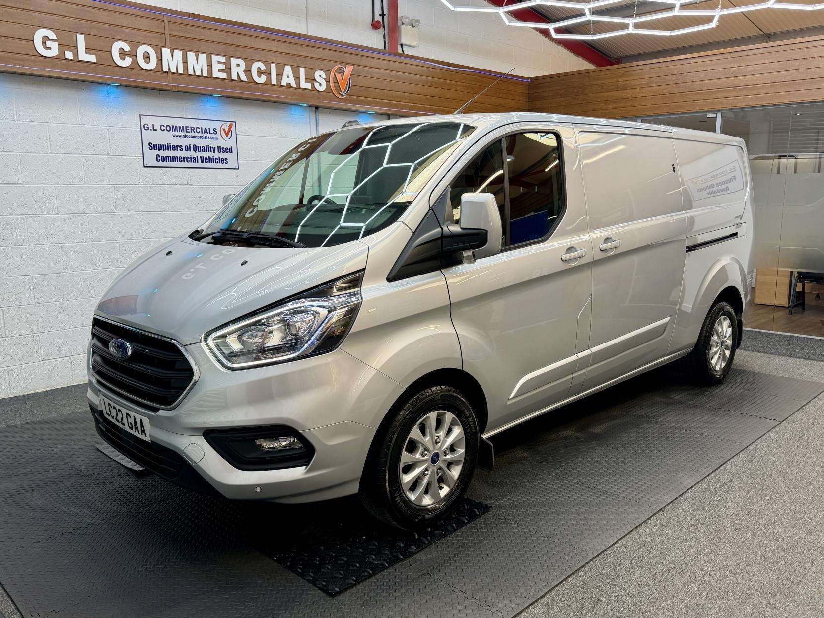 A 2022 FORD TRANSIT CUSTOM 2.0 300 EcoBlue Limited Panel Van 5dr Diesel Manual L2 H1 Euro 6 (s/s) (130 ps) A 2022 FORD TRANSIT CUSTOM 2.0 300 EcoBlue Limited Panel Van 5dr Diesel Manual L2 H1 Euro 6 (s/s) (130 ps)