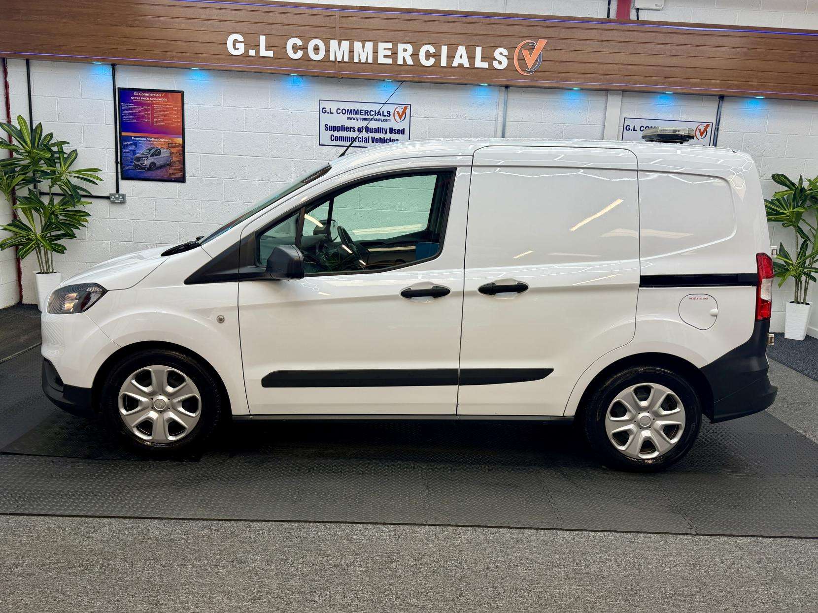 A 2021 FORD TRANSIT COURIER 1.5 TDCi Trend Panel Van 5dr Diesel Manual L1 Euro 6 (75 ps) A 2021 FORD TRANSIT COURIER 1.5 TDCi Trend Panel Van 5dr Diesel Manual L1 Euro 6 (75 ps)