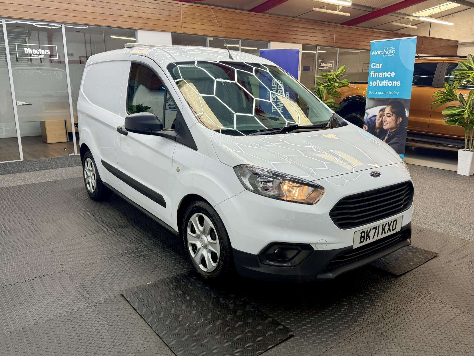 2021 FORD TRANSIT COURIER 2021 FORD TRANSIT COURIER