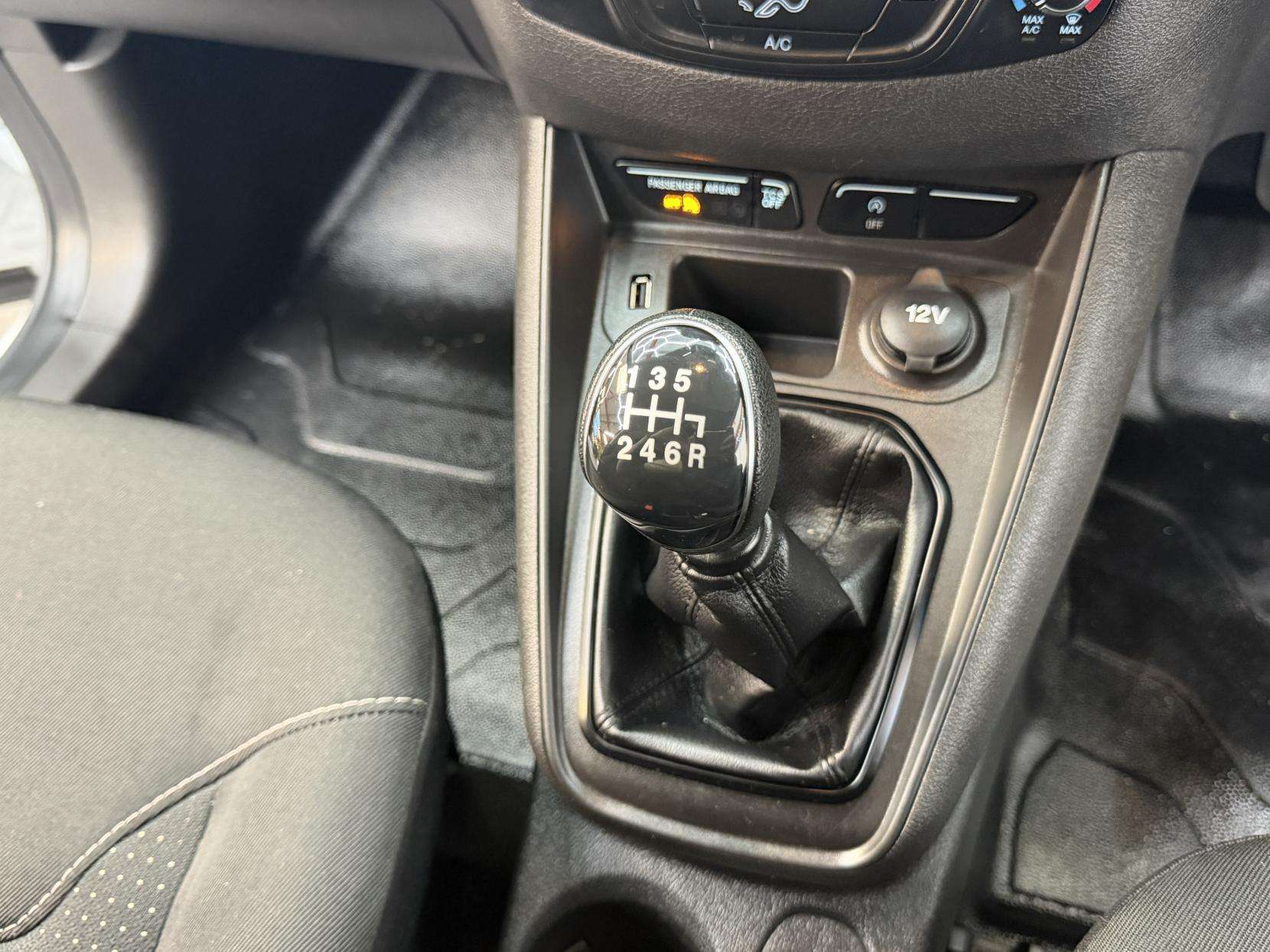 2021 FORD TRANSIT COURIER 2021 FORD TRANSIT COURIER