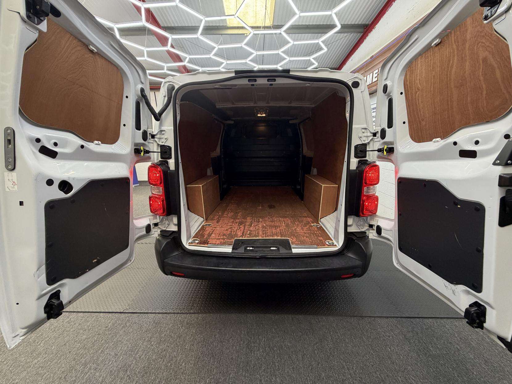 2022 VAUXHALL VIVARO 2022 VAUXHALL VIVARO