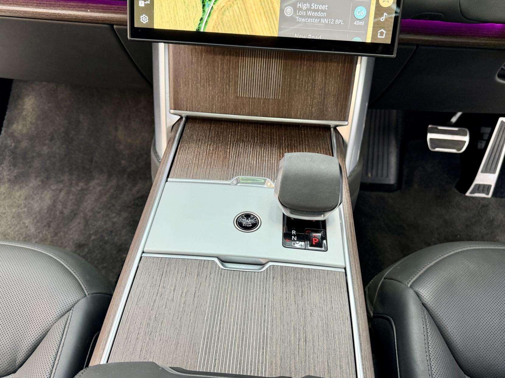 2025 LAND ROVER DEFENDER 2025 LAND ROVER DEFENDER