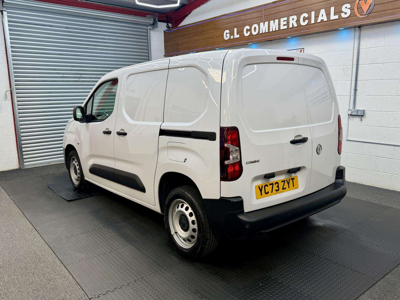 A 2023 VAUXHALL COMBO 1.5 Turbo D 2300 Prime Panel Van 5dr Diesel Manual L1 H1 Euro 6 (s/s) (100 ps) A 2023 VAUXHALL COMBO 1.5 Turbo D 2300 Prime Panel Van 5dr Diesel Manual L1 H1 Euro 6 (s/s) (100 ps)