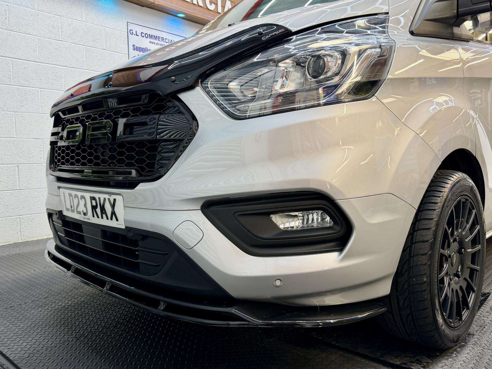 A 2023 FORD TRANSIT CUSTOM 2.0 300 EcoBlue Limited Panel Van 5dr Diesel Manual L2 H1 Euro 6 (s/s) (130 ps) A 2023 FORD TRANSIT CUSTOM 2.0 300 EcoBlue Limited Panel Van 5dr Diesel Manual L2 H1 Euro 6 (s/s) (130 ps)