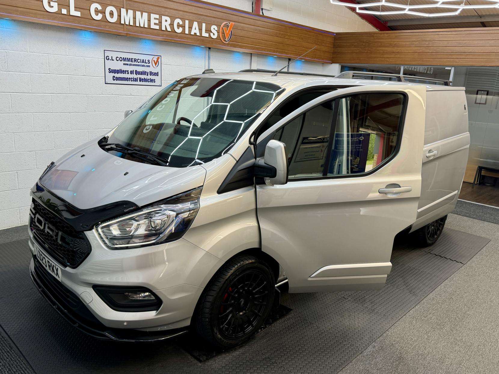 A 2023 FORD TRANSIT CUSTOM 2.0 300 EcoBlue Limited Panel Van 5dr Diesel Manual L2 H1 Euro 6 (s/s) (130 ps) A 2023 FORD TRANSIT CUSTOM 2.0 300 EcoBlue Limited Panel Van 5dr Diesel Manual L2 H1 Euro 6 (s/s) (130 ps)