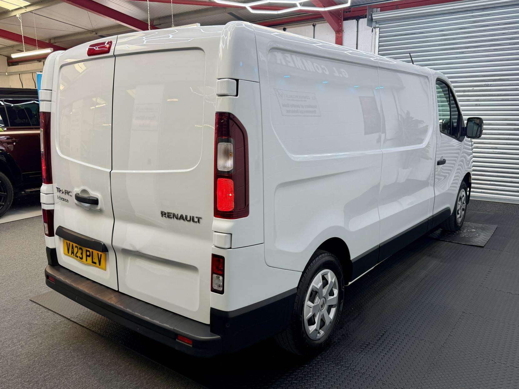 2023 RENAULT TRAFIC 2023 RENAULT TRAFIC