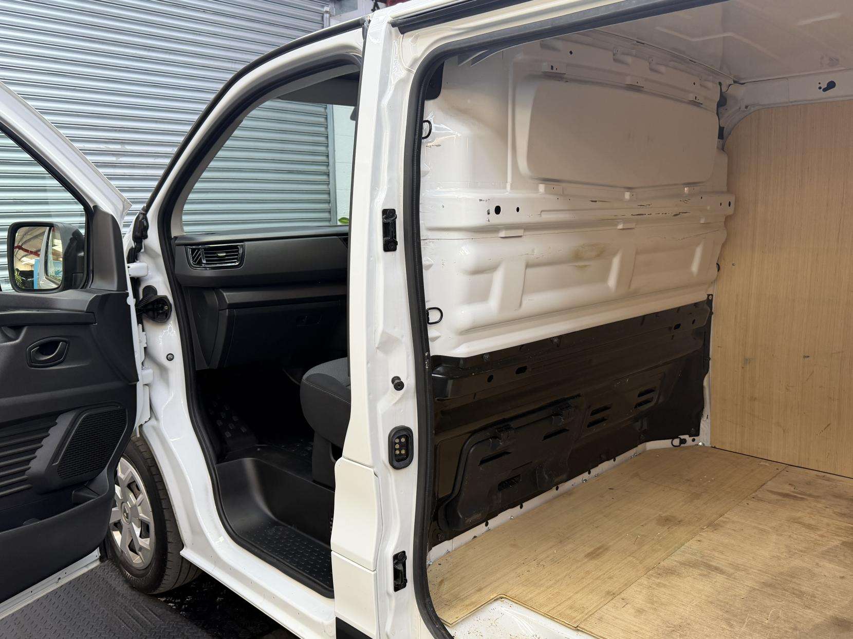 2023 RENAULT TRAFIC 2023 RENAULT TRAFIC