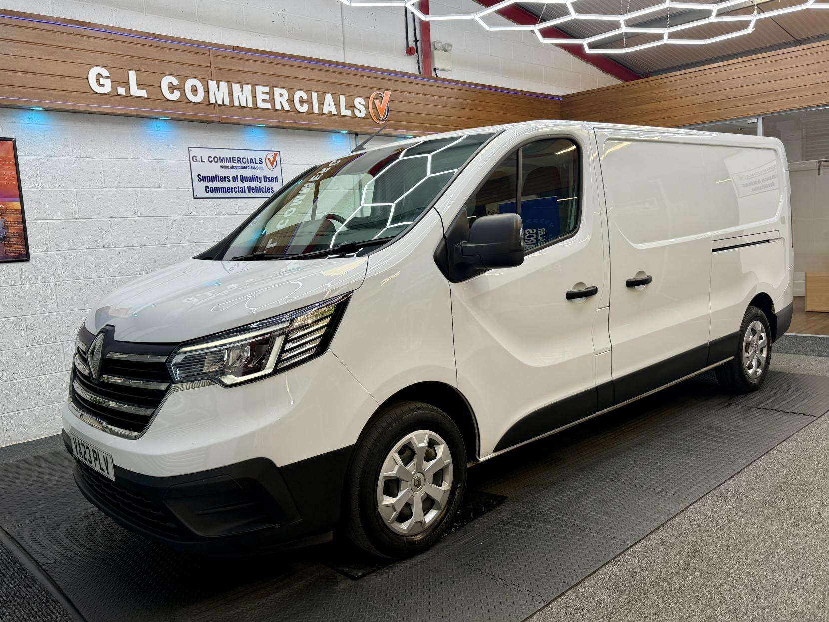 A 2023 RENAULT TRAFIC 2.0 dCi Blue LL30 Advance Panel Van 5dr Diesel Manual L2 H1 Euro 6 (s/s) (130 ps) A 2023 RENAULT TRAFIC 2.0 dCi Blue LL30 Advance Panel Van 5dr Diesel Manual L2 H1 Euro 6 (s/s) (130 ps)