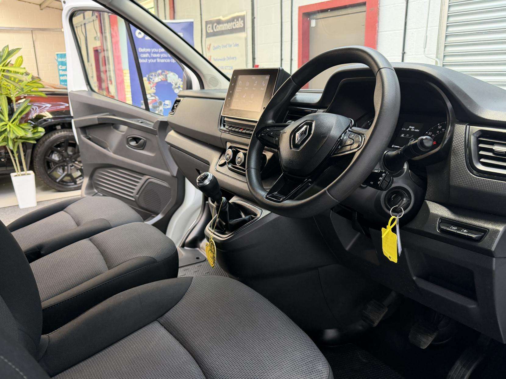 2023 RENAULT TRAFIC 2023 RENAULT TRAFIC