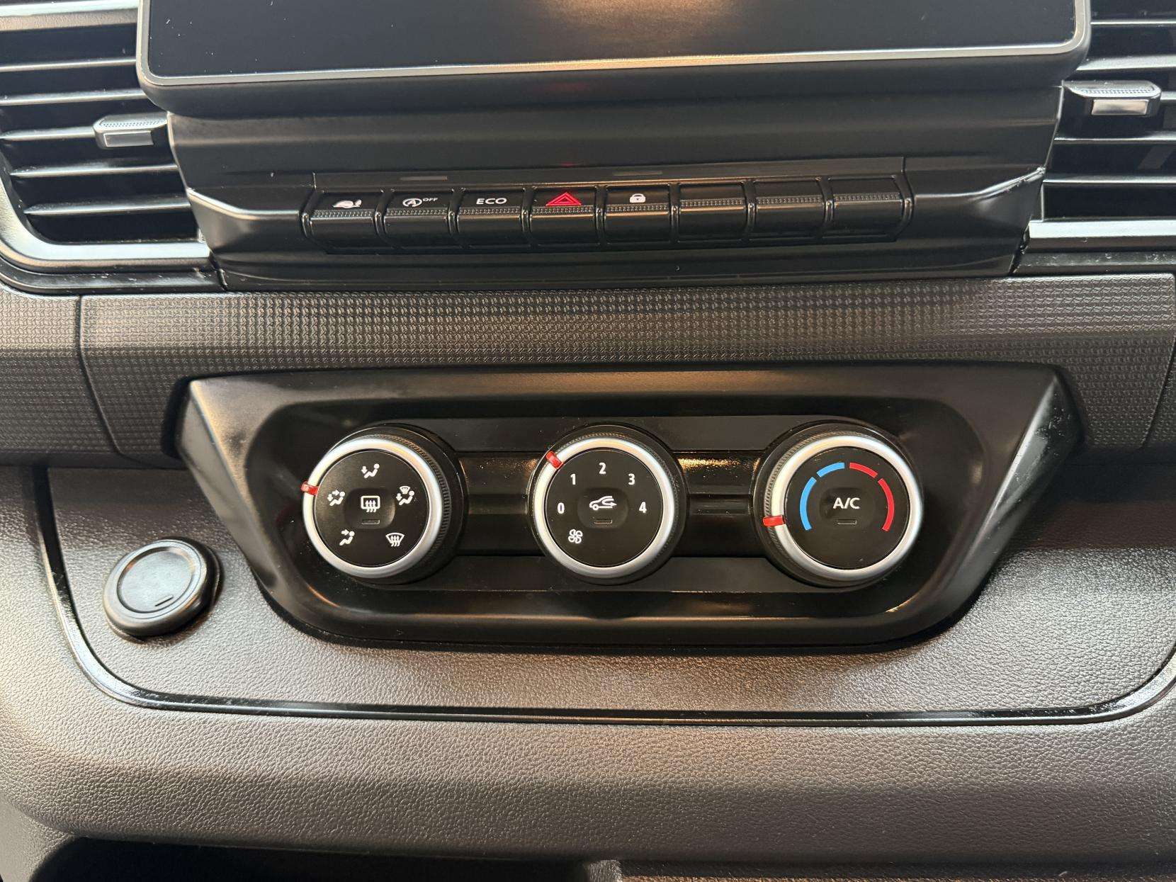 2023 RENAULT TRAFIC 2023 RENAULT TRAFIC