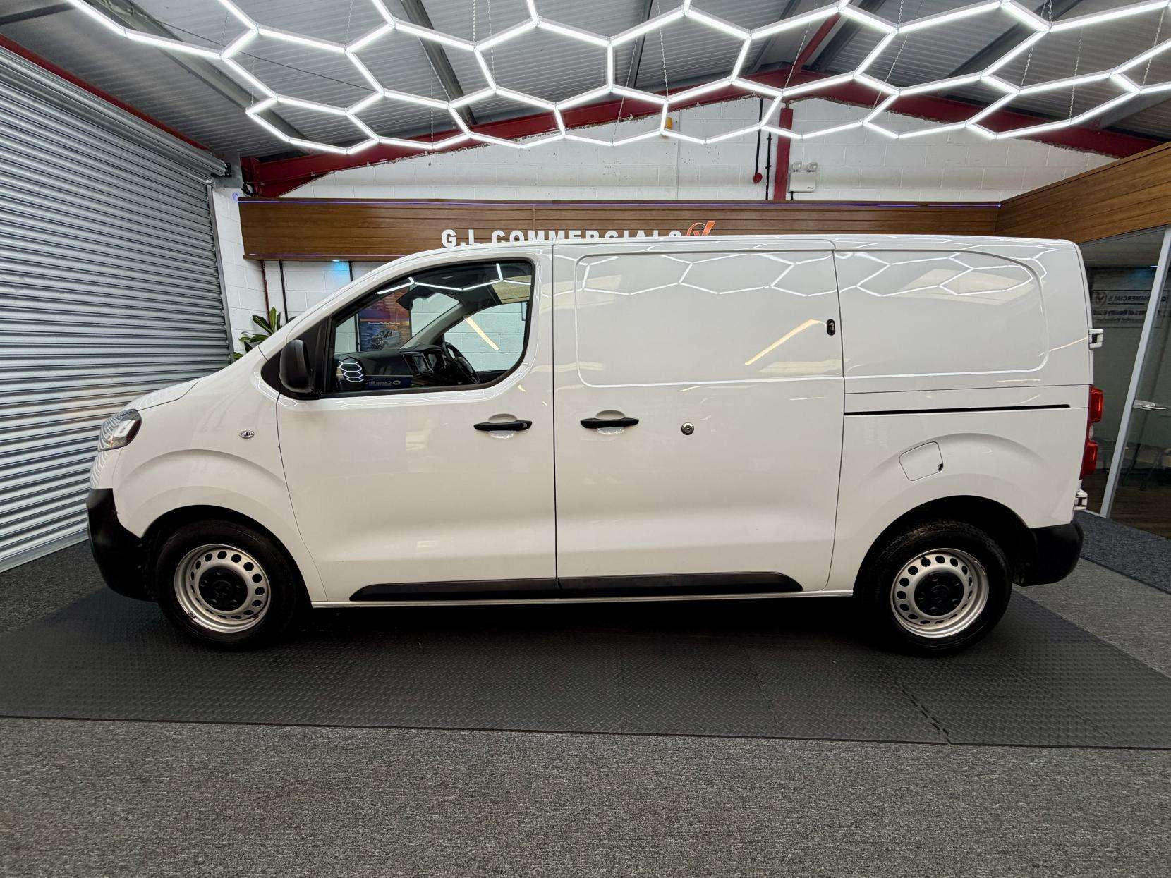 A 2023 VAUXHALL VIVARO 1.5 Turbo D 2900 Prime Panel Van 6dr Diesel Manual L1 H1 Euro 6 (s/s) (100 ps) A 2023 VAUXHALL VIVARO 1.5 Turbo D 2900 Prime Panel Van 6dr Diesel Manual L1 H1 Euro 6 (s/s) (100 ps)