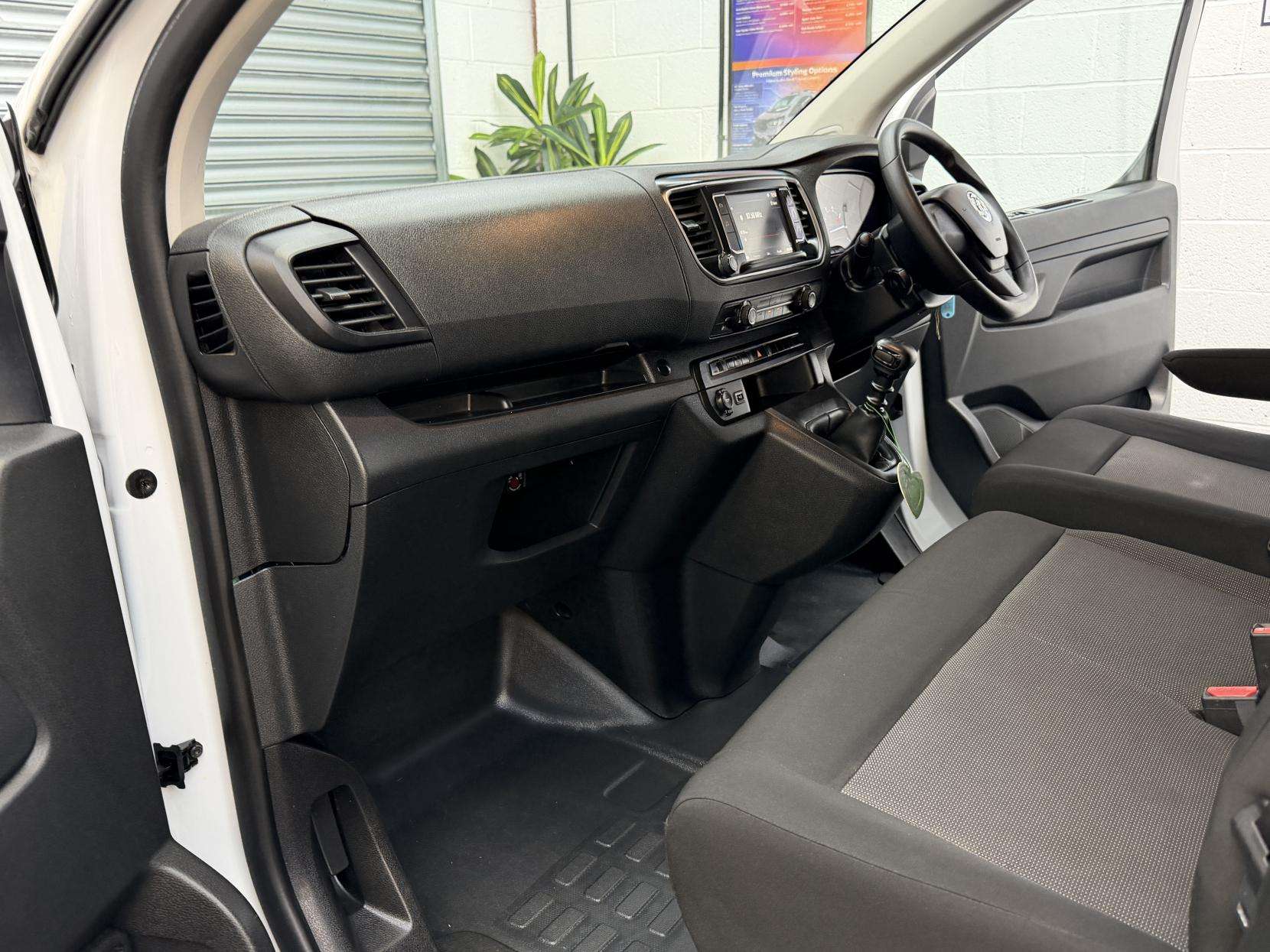 2023 VAUXHALL VIVARO 2023 VAUXHALL VIVARO
