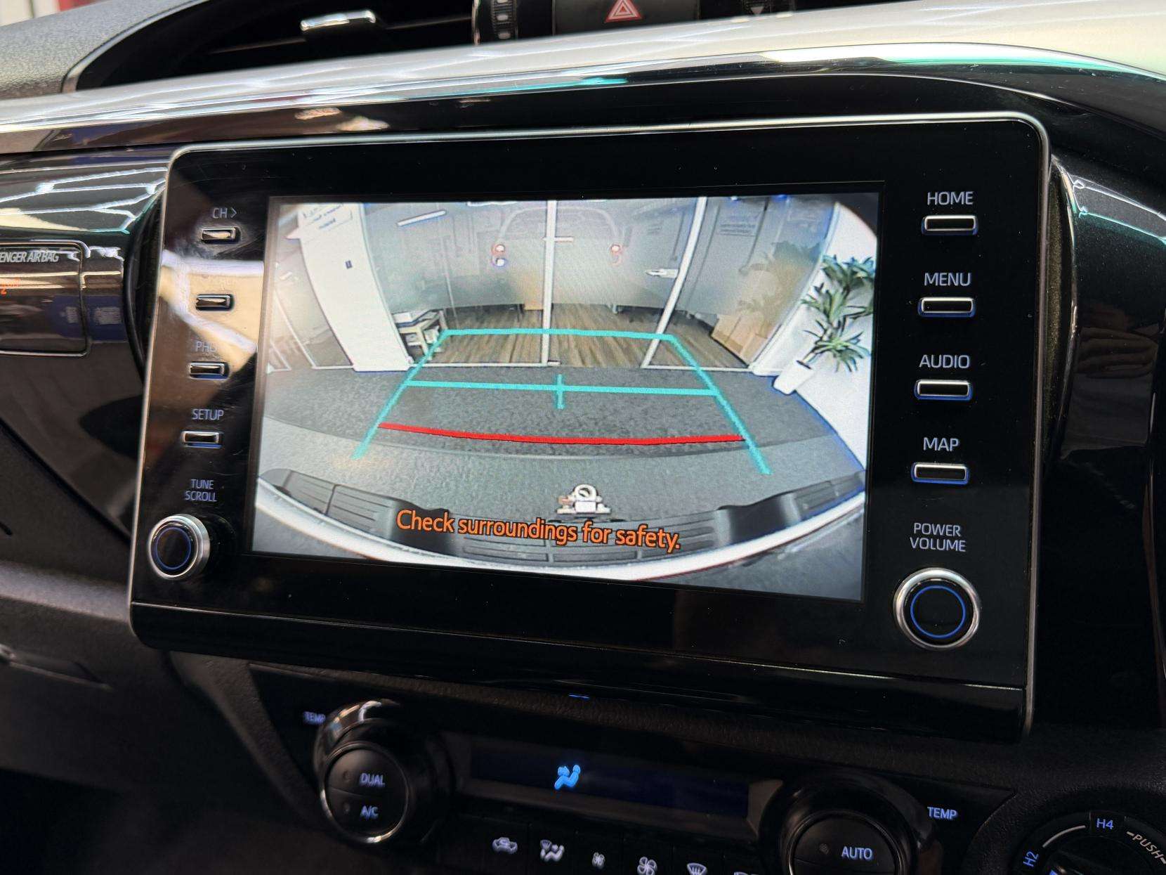 2022 TOYOTA HILUX 2022 TOYOTA HILUX