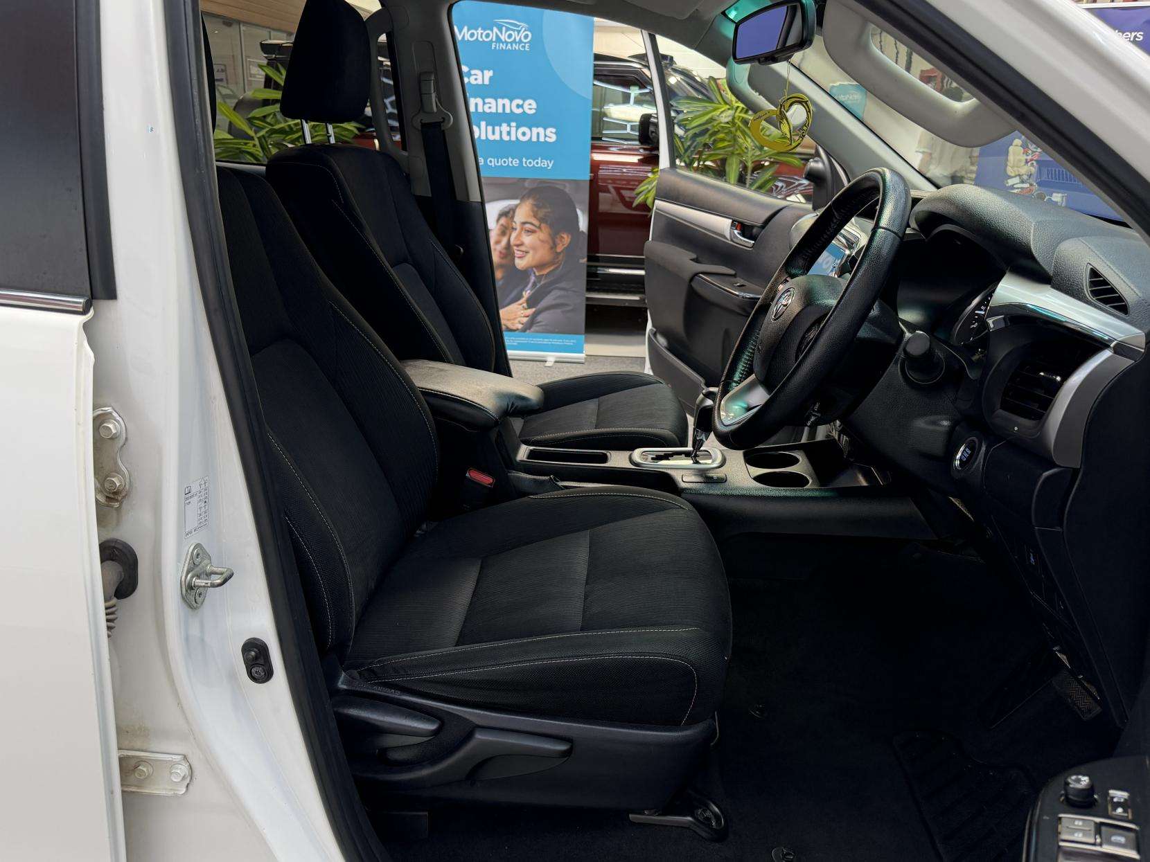2022 TOYOTA HILUX 2022 TOYOTA HILUX