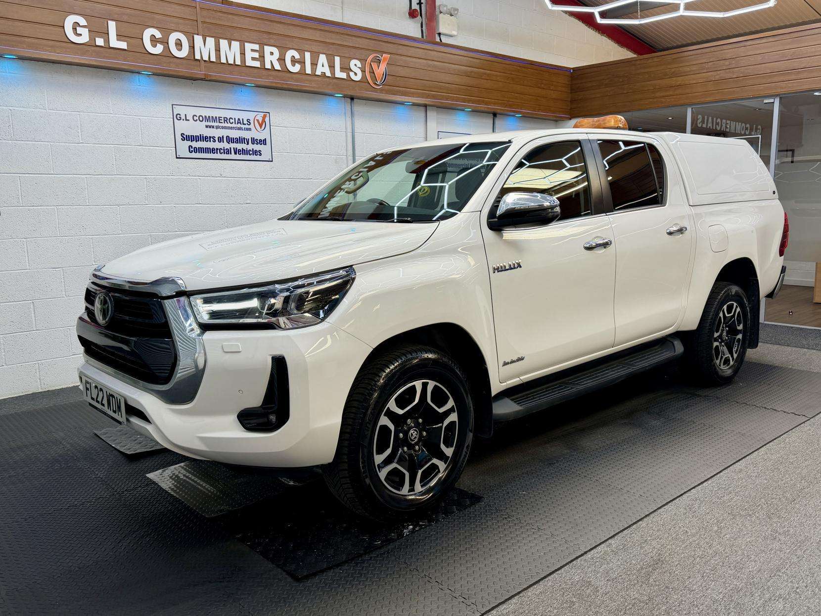 A 2022 TOYOTA HILUX 2.4 D-4D Invincible Pickup Double Cab 4dr Diesel Auto 4WD Euro 6 (s/s) (150 ps) A 2022 TOYOTA HILUX 2.4 D-4D Invincible Pickup Double Cab 4dr Diesel Auto 4WD Euro 6 (s/s) (150 ps)