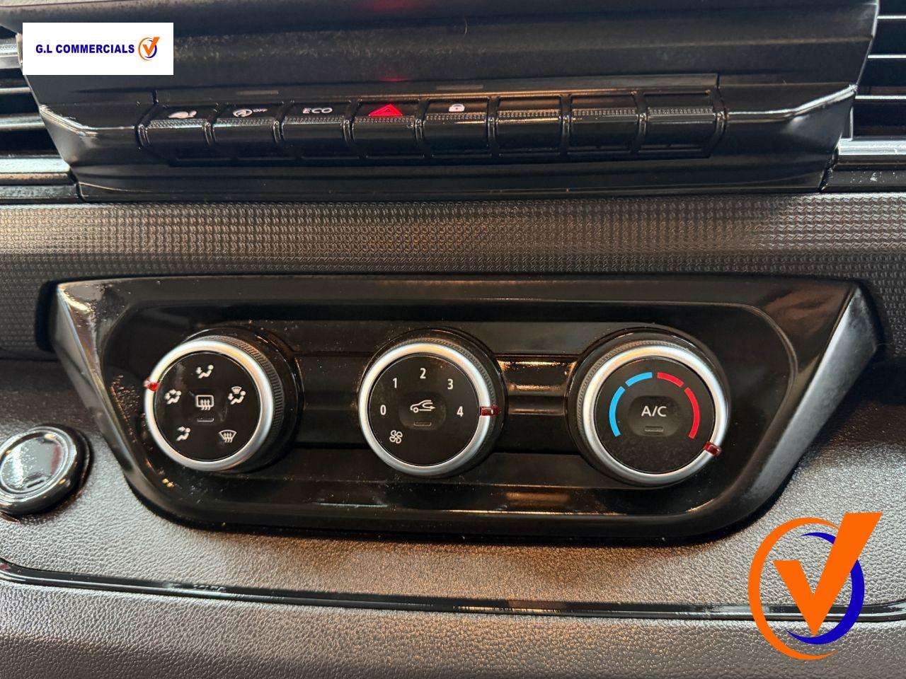 2024 RENAULT TRAFIC 2024 RENAULT TRAFIC