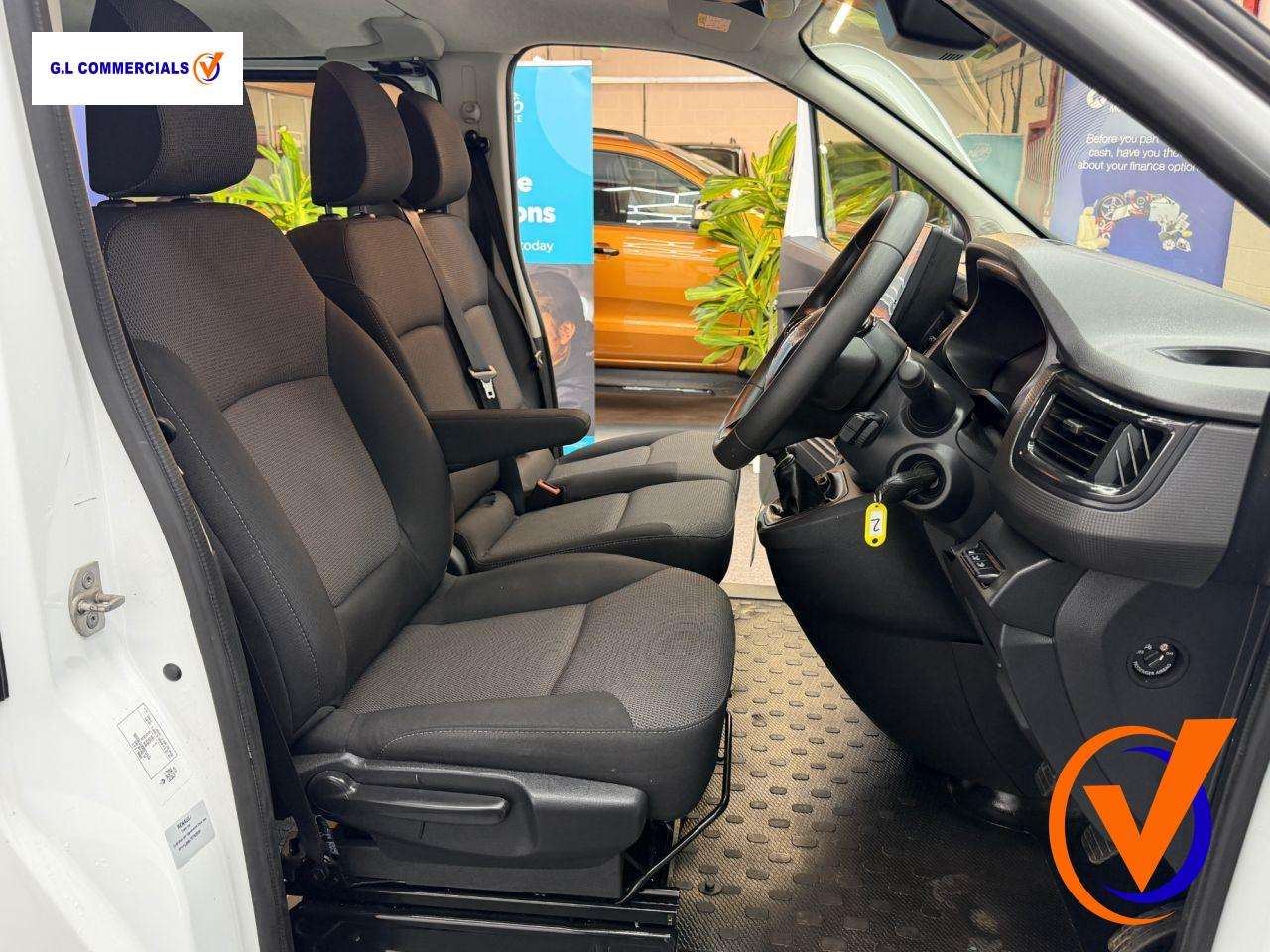 2024 RENAULT TRAFIC 2024 RENAULT TRAFIC