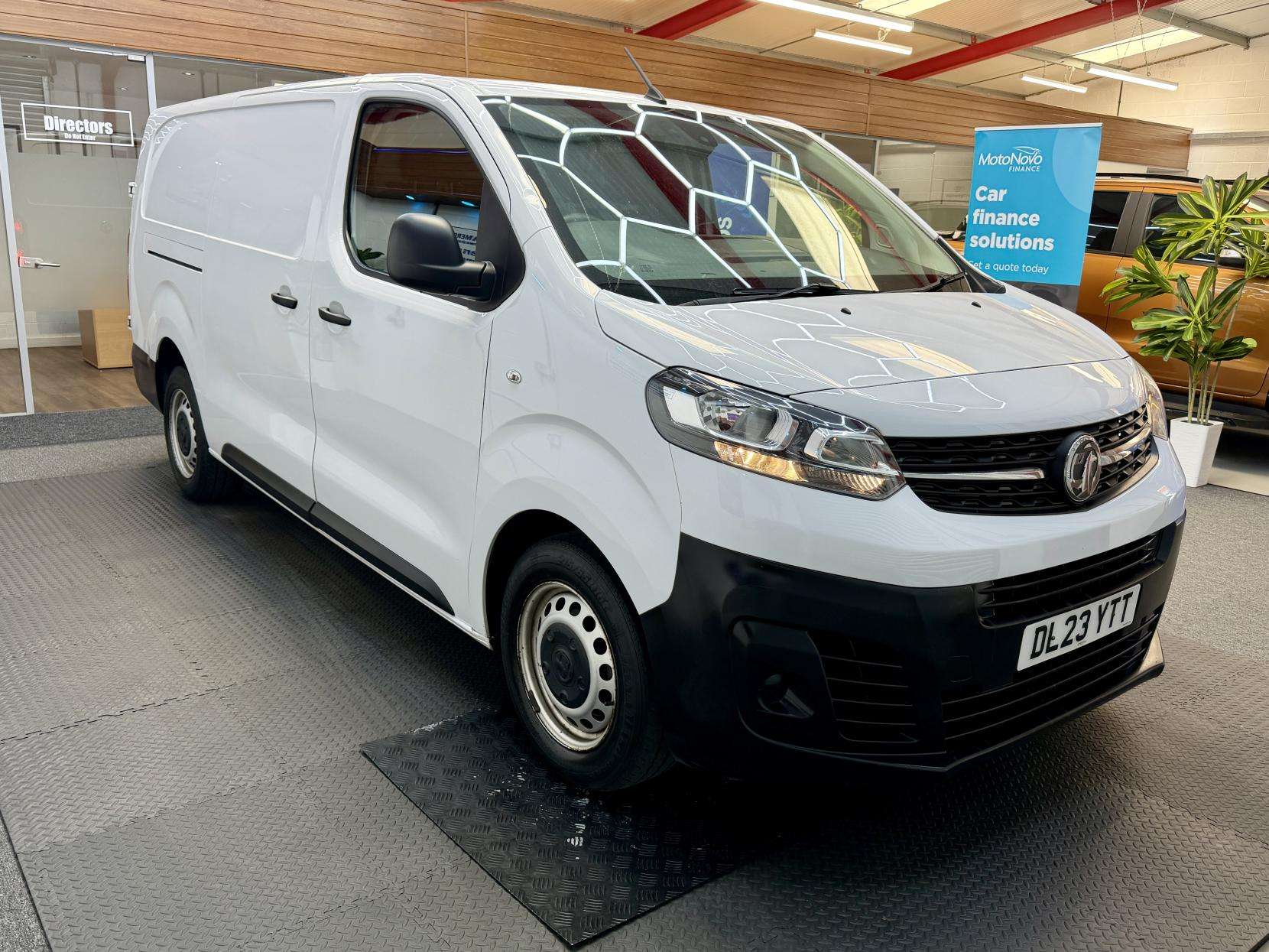 2023 VAUXHALL VIVARO 2023 VAUXHALL VIVARO