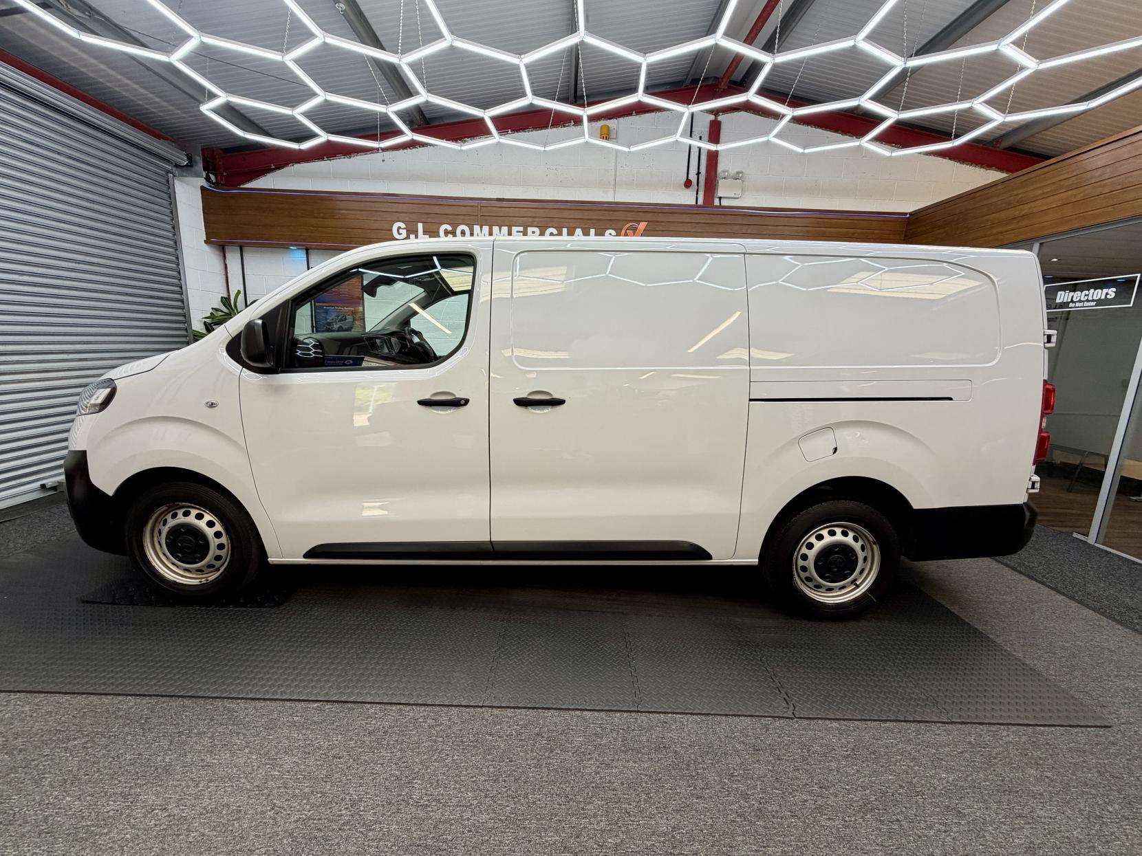 A 2023 VAUXHALL VIVARO 1.5 Turbo D 2900 Prime Panel Van 6dr Diesel Manual L2 H1 Euro 6 (s/s) (100 ps) A 2023 VAUXHALL VIVARO 1.5 Turbo D 2900 Prime Panel Van 6dr Diesel Manual L2 H1 Euro 6 (s/s) (100 ps)