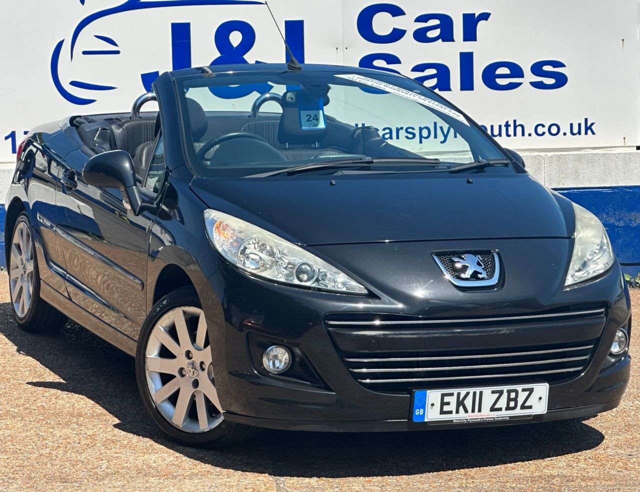 A 2011 PEUGEOT 207 1.6 CC GT 2d 120 BHP A GREAT EXAMPLE INSIDE AND OUT A 2011 PEUGEOT 207 1.6 CC GT 2d 120 BHP A GREAT EXAMPLE INSIDE AND OUT