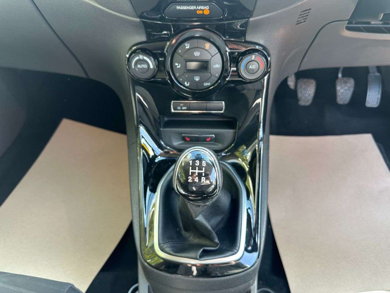 2013 FORD FIESTA 2013 FORD FIESTA