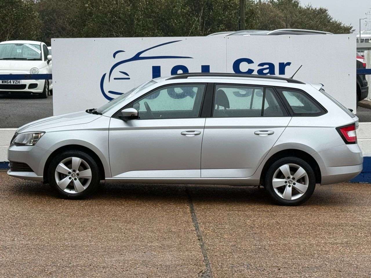 2015 SKODA FABIA 2015 SKODA FABIA
