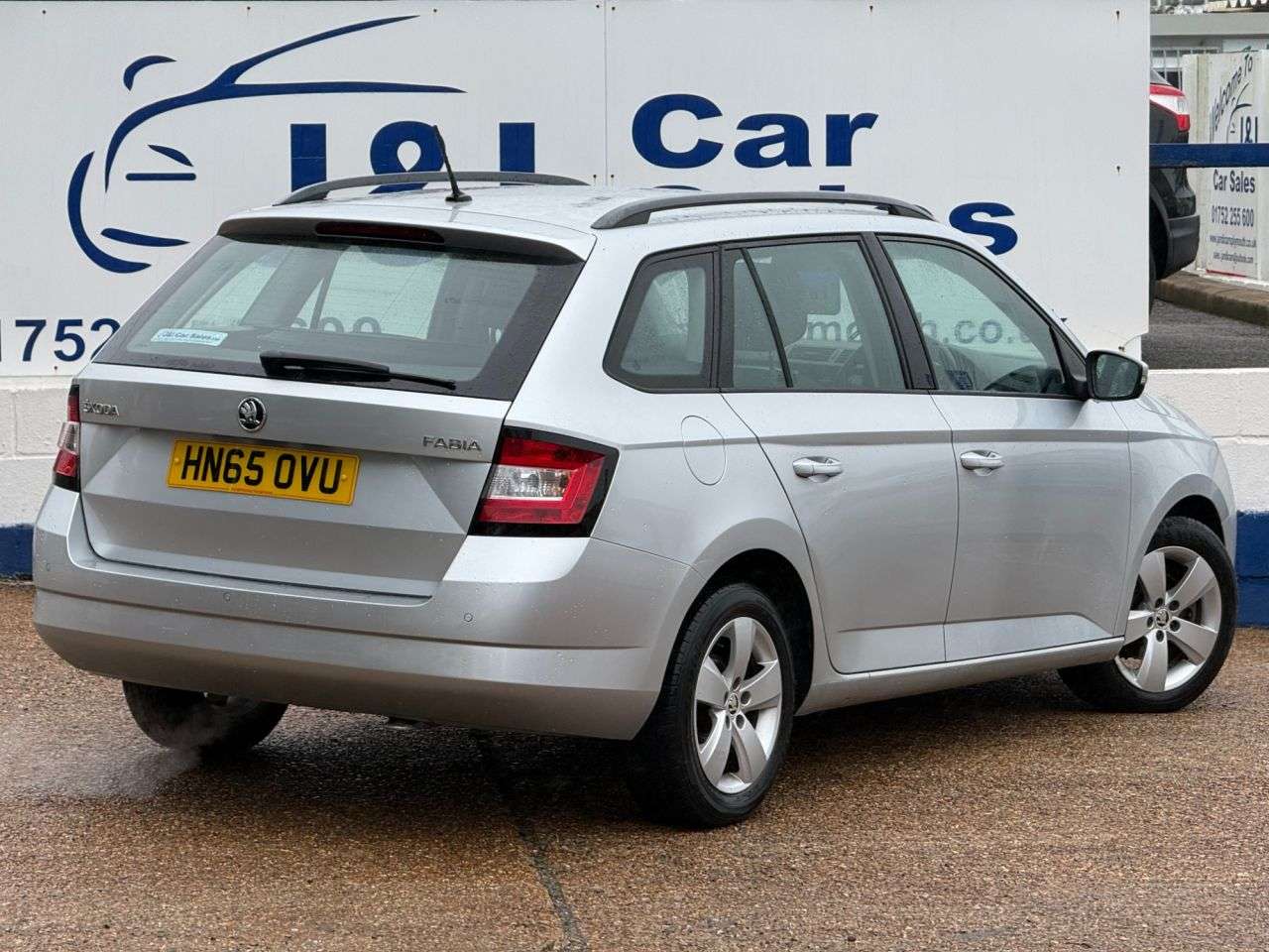 2015 SKODA FABIA 2015 SKODA FABIA