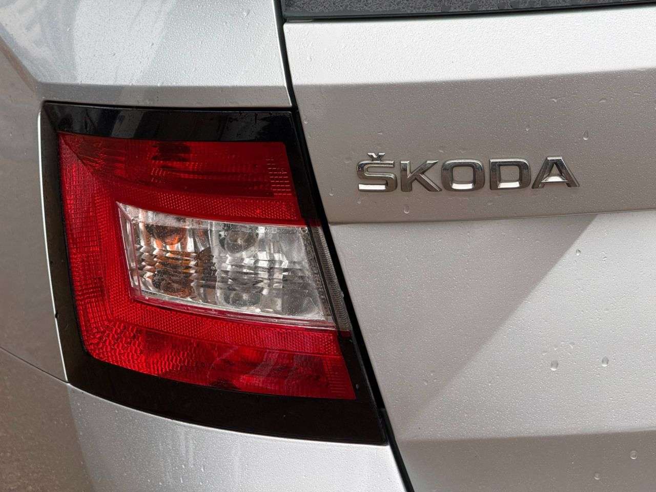 2015 SKODA FABIA 2015 SKODA FABIA