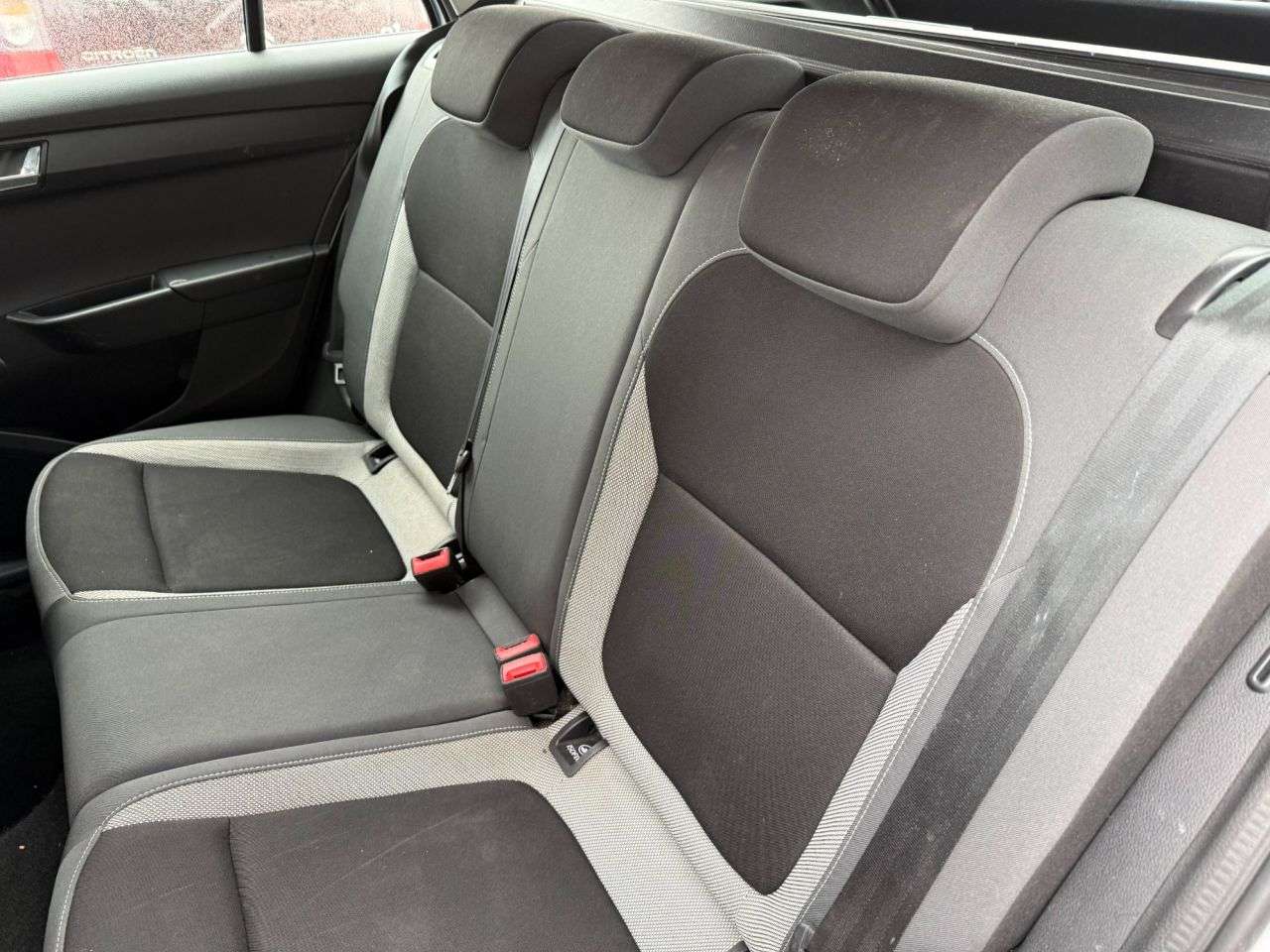 2015 SKODA FABIA 2015 SKODA FABIA