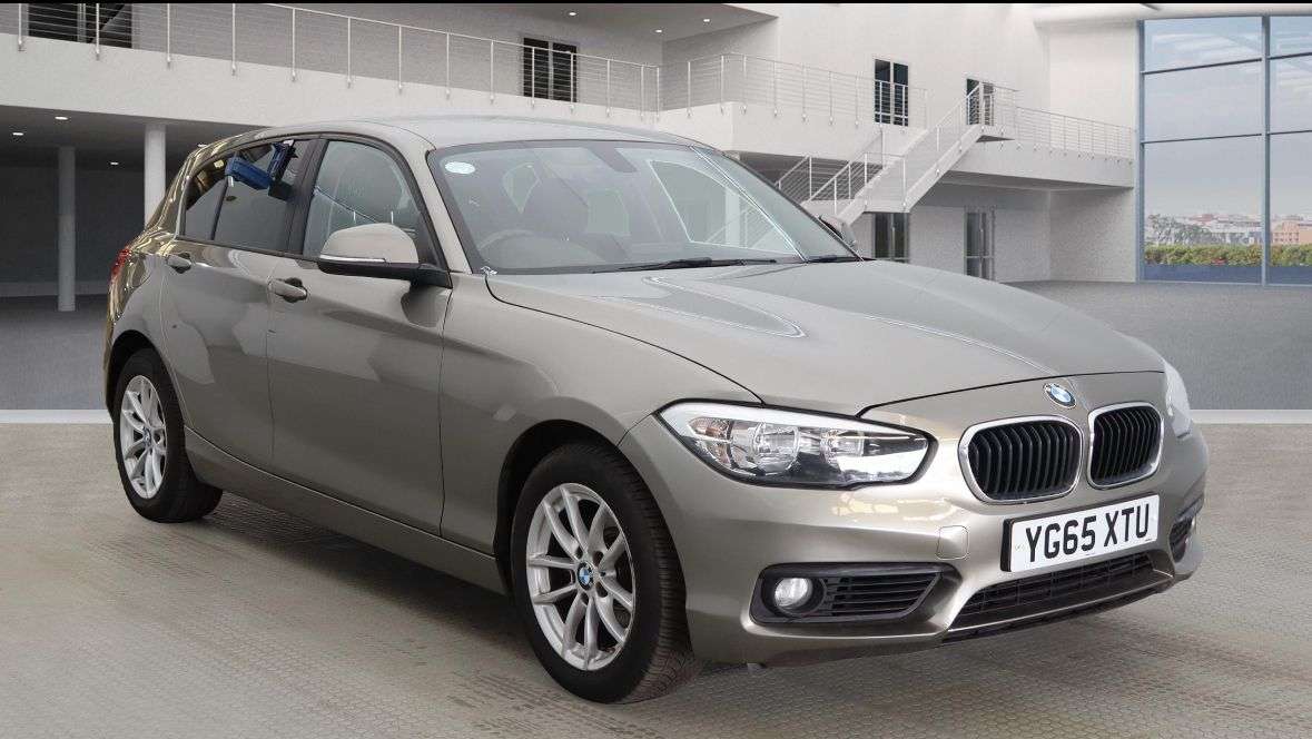A 2015 BMW 1 SERIES 2.0 118d SE Hatchback 5dr Diesel Manual Euro 6 (s/s) (150 ps) GREAT SERVICE A 2015 BMW 1 SERIES 2.0 118d SE Hatchback 5dr Diesel Manual Euro 6 (s/s) (150 ps) GREAT SERVICE