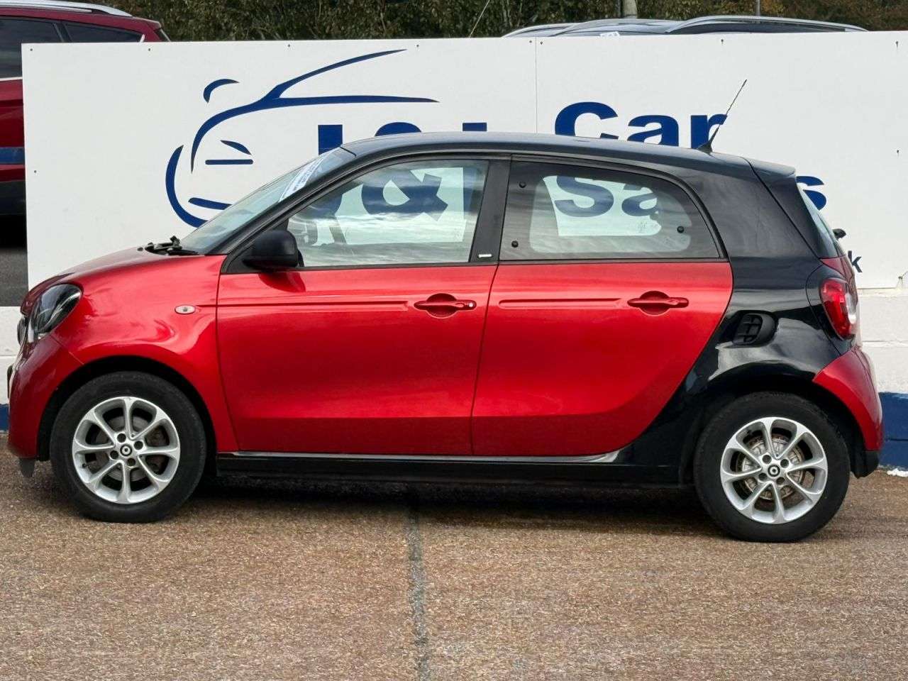 2017 SMART FORFOUR 2017 SMART FORFOUR