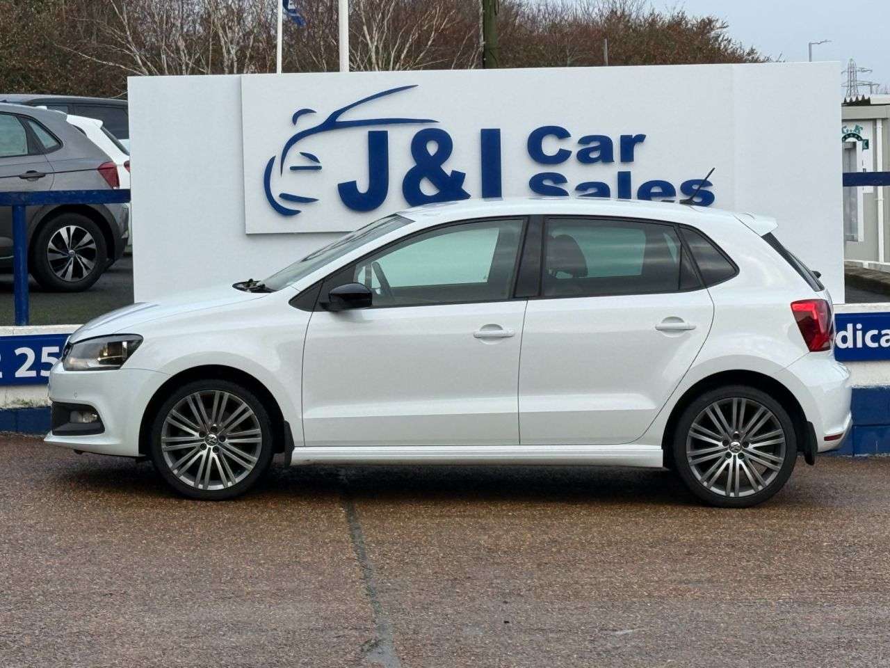 2014 VOLKSWAGEN POLO 2014 VOLKSWAGEN POLO