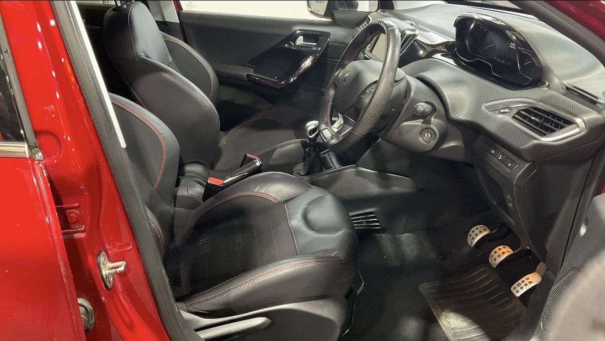 2018 PEUGEOT 208 2018 PEUGEOT 208