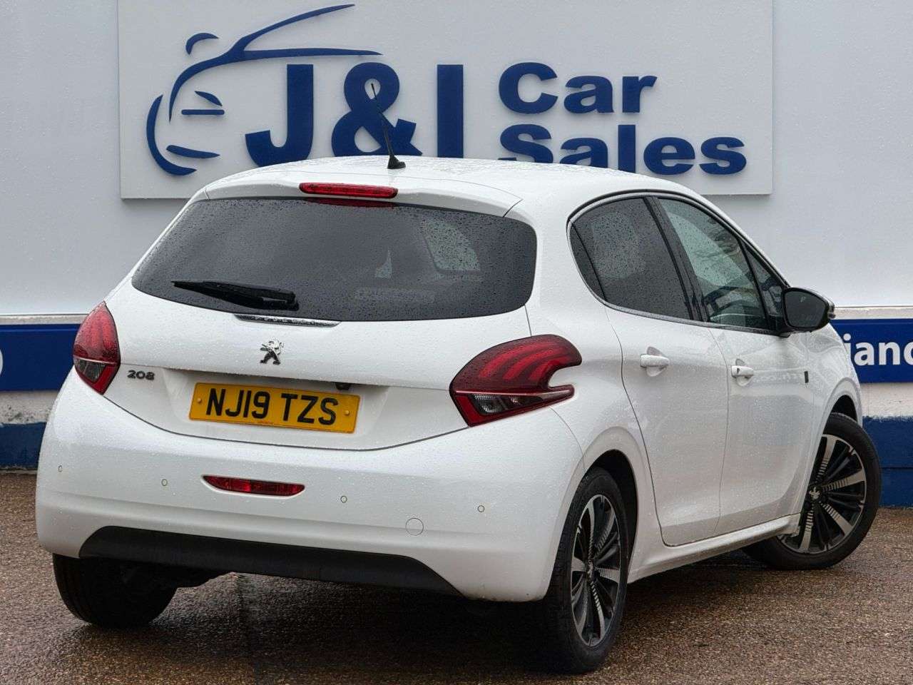 2019 PEUGEOT 208 2019 PEUGEOT 208