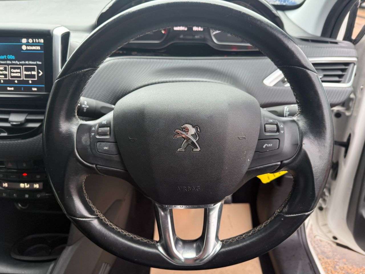 2019 PEUGEOT 208 2019 PEUGEOT 208