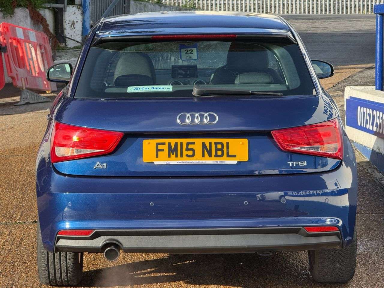 2015 AUDI A1 2015 AUDI A1