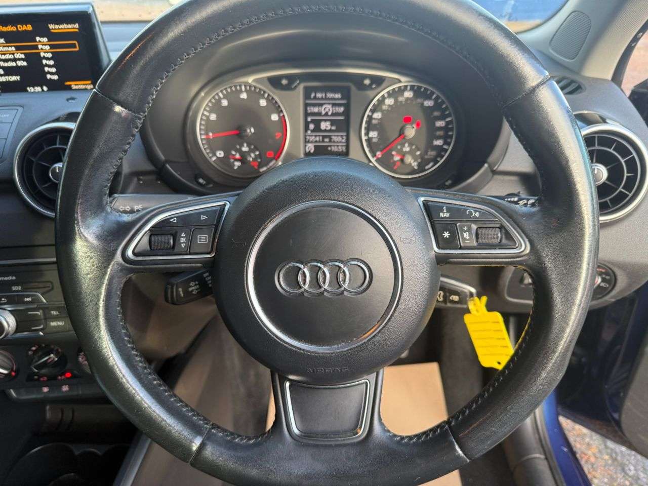 2015 AUDI A1 2015 AUDI A1