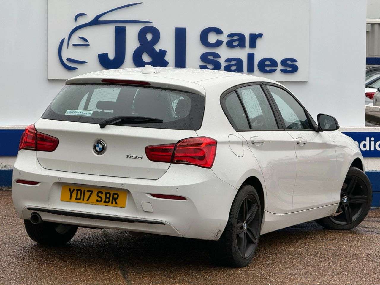 2017 BMW 1 SERIES 2017 BMW 1 SERIES