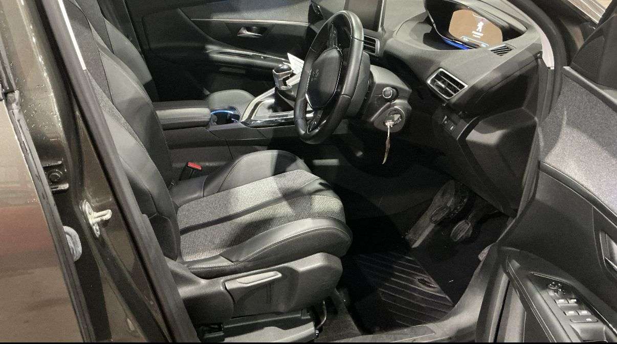 2019 PEUGEOT 3008 2019 PEUGEOT 3008