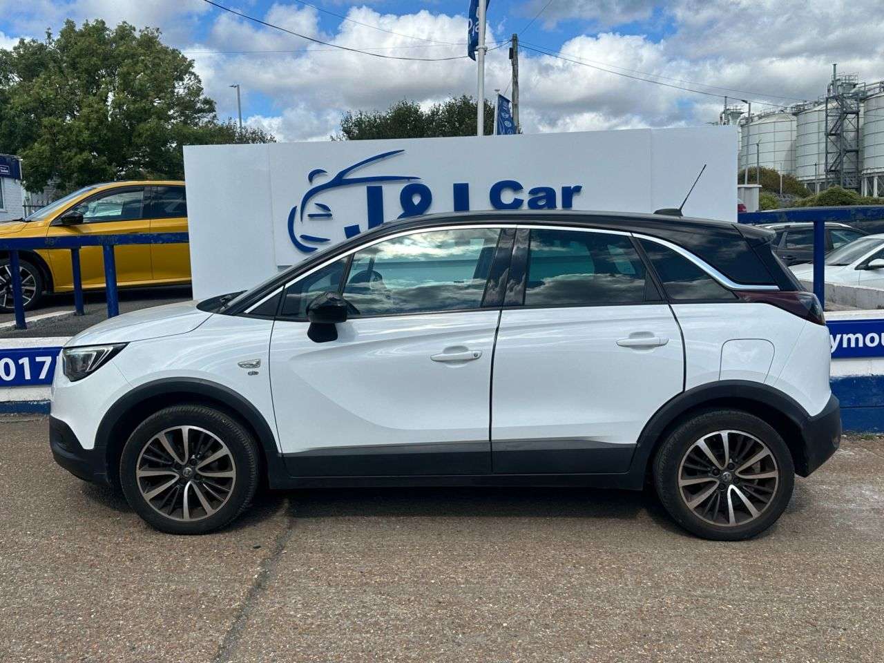 A 2017 VAUXHALL CROSSLAND X 1.6 Turbo D ecoTEC Elite SUV 5dr Diesel Manual Euro 6 (s/s) (99 ps) GREAT S A 2017 VAUXHALL CROSSLAND X 1.6 Turbo D ecoTEC Elite SUV 5dr Diesel Manual Euro 6 (s/s) (99 ps) GREAT S