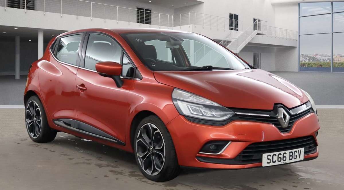 Check out this Renault Clio 2016 Diesel Manual