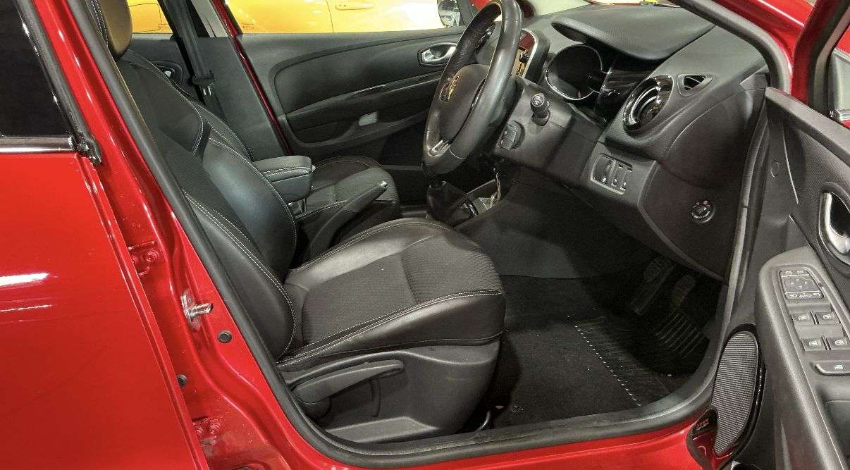 2016 RENAULT CLIO 2016 RENAULT CLIO