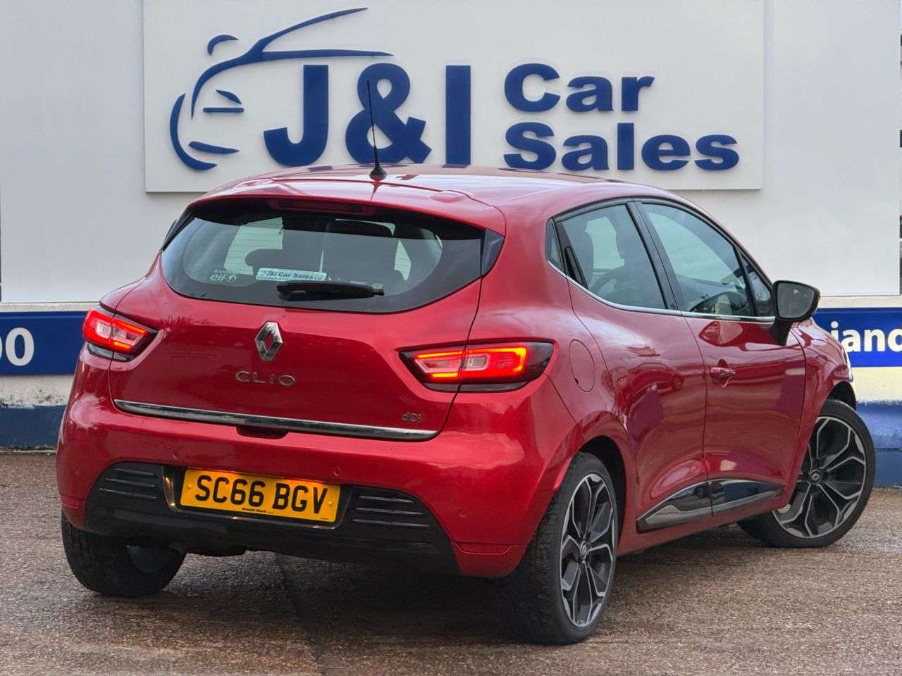 2016 RENAULT CLIO 2016 RENAULT CLIO