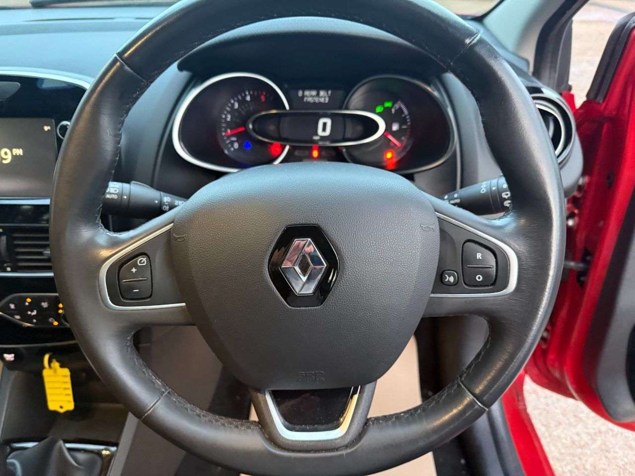 2016 RENAULT CLIO 2016 RENAULT CLIO