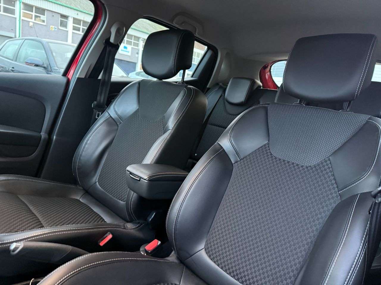 2016 RENAULT CLIO 2016 RENAULT CLIO