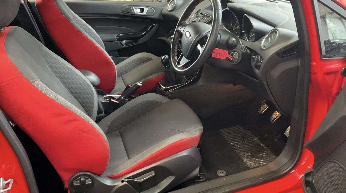 2015 FORD FIESTA 2015 FORD FIESTA