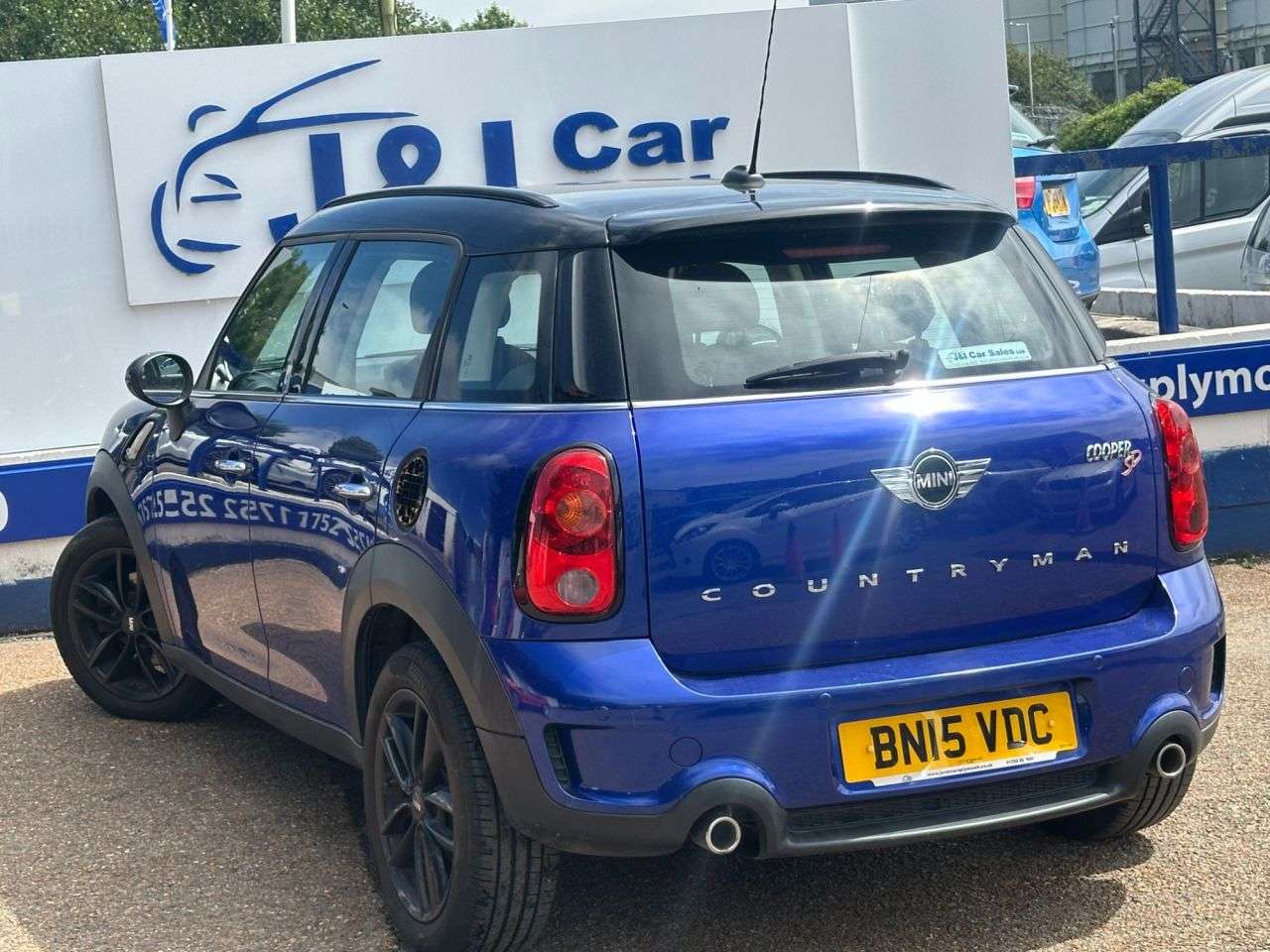2015 MINI COUNTRYMAN 2015 MINI COUNTRYMAN