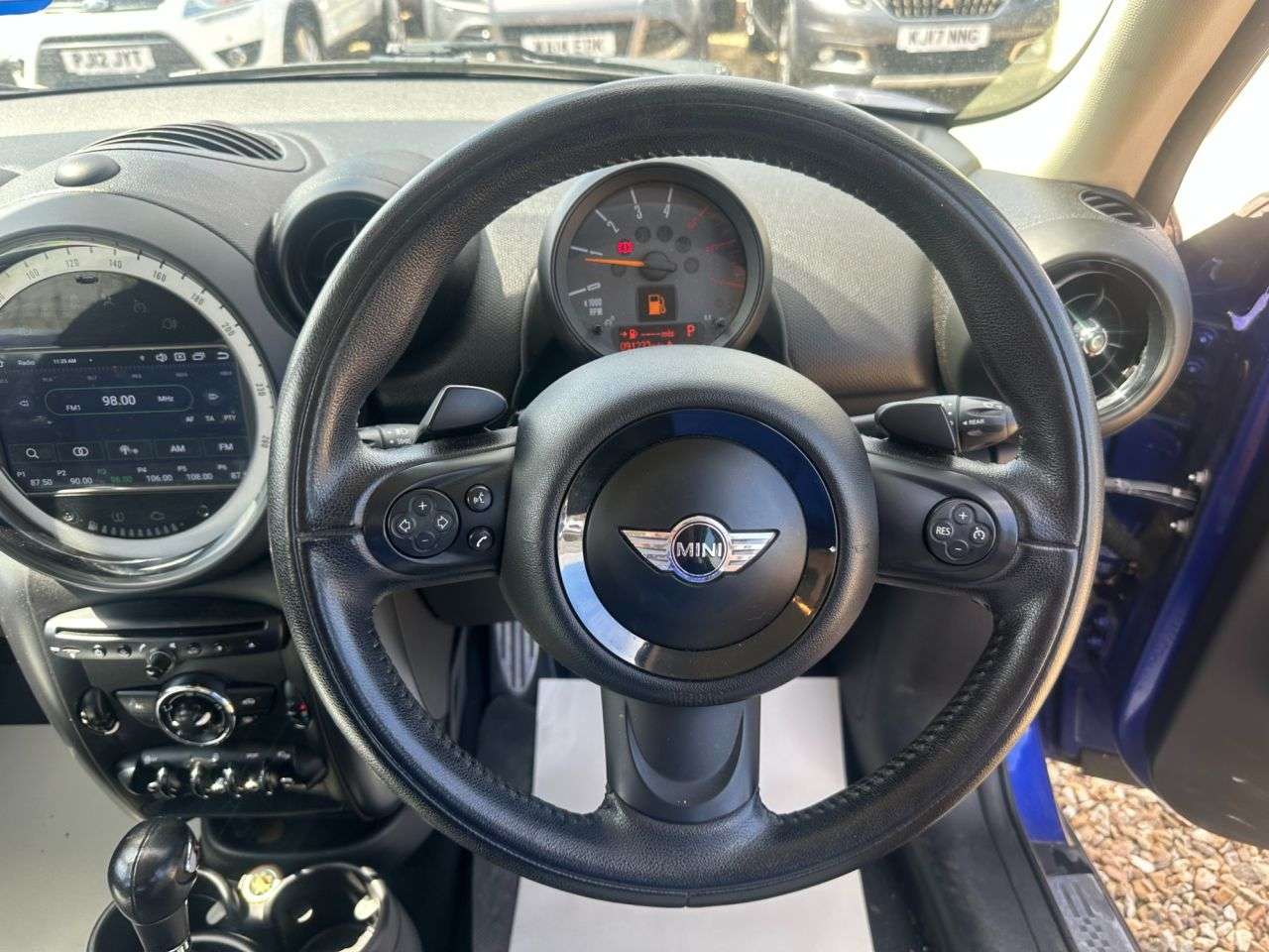 2015 MINI COUNTRYMAN 2015 MINI COUNTRYMAN