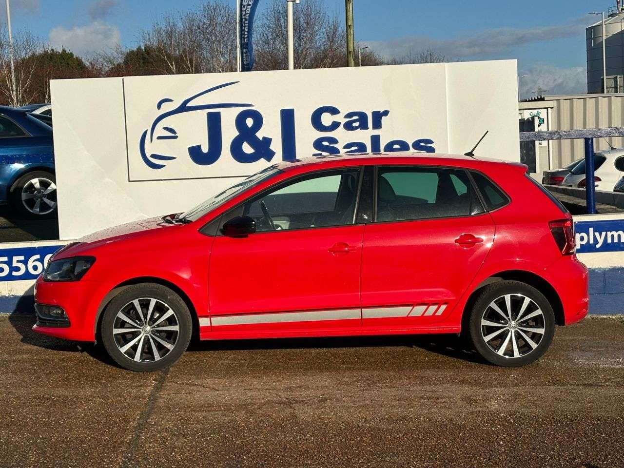 A 2017 VOLKSWAGEN POLO 1.2 TSI BlueMotion Tech beats Hatchback 5dr Petrol Manual Euro 6 (s/s) (90 A 2017 VOLKSWAGEN POLO 1.2 TSI BlueMotion Tech beats Hatchback 5dr Petrol Manual Euro 6 (s/s) (90